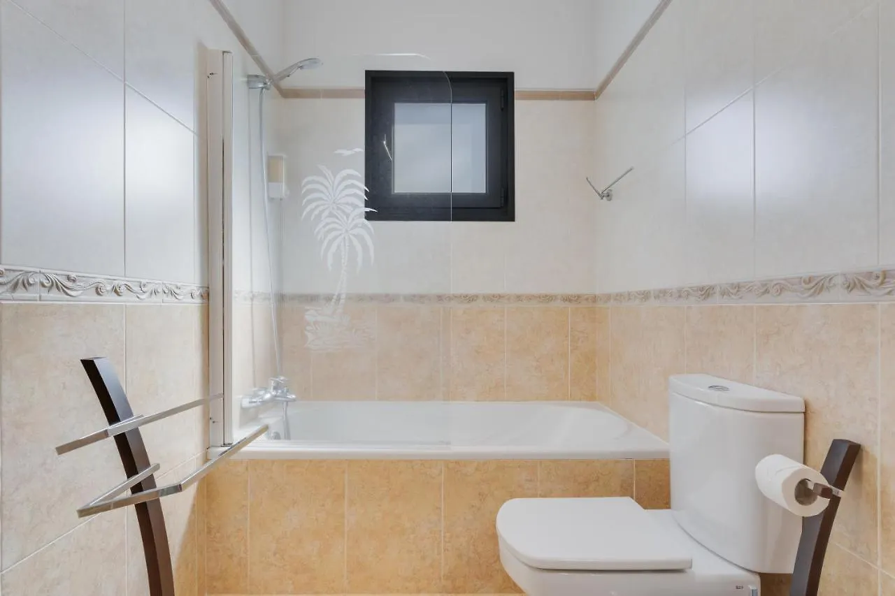 Holiday home 3B Villa Heated Pool Barbecue Games Room Funchal