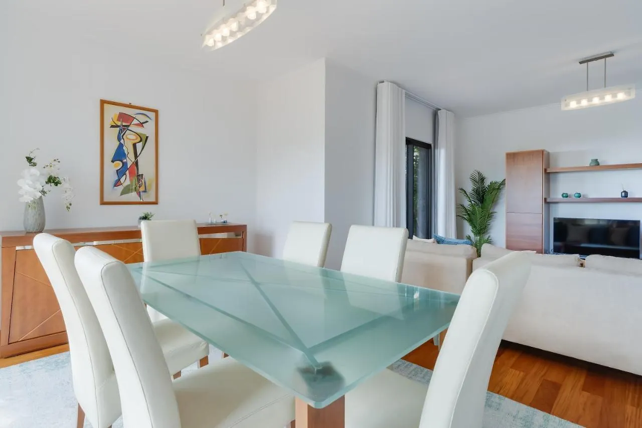 3B Villa Heated Pool Barbecue Games Room Funchal  Funchal (Madeira)