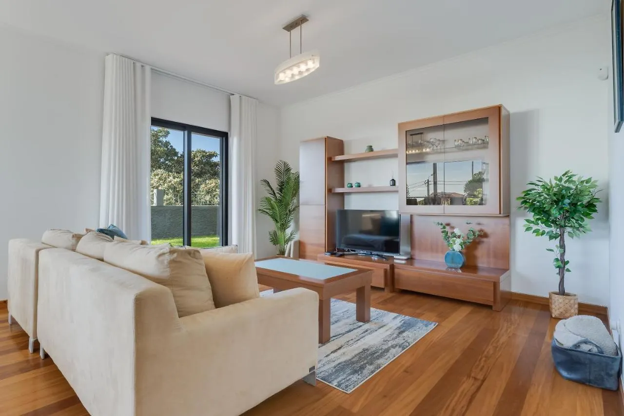 3B Villa Heated Pool Barbecue Games Room Funchal  Portugalia